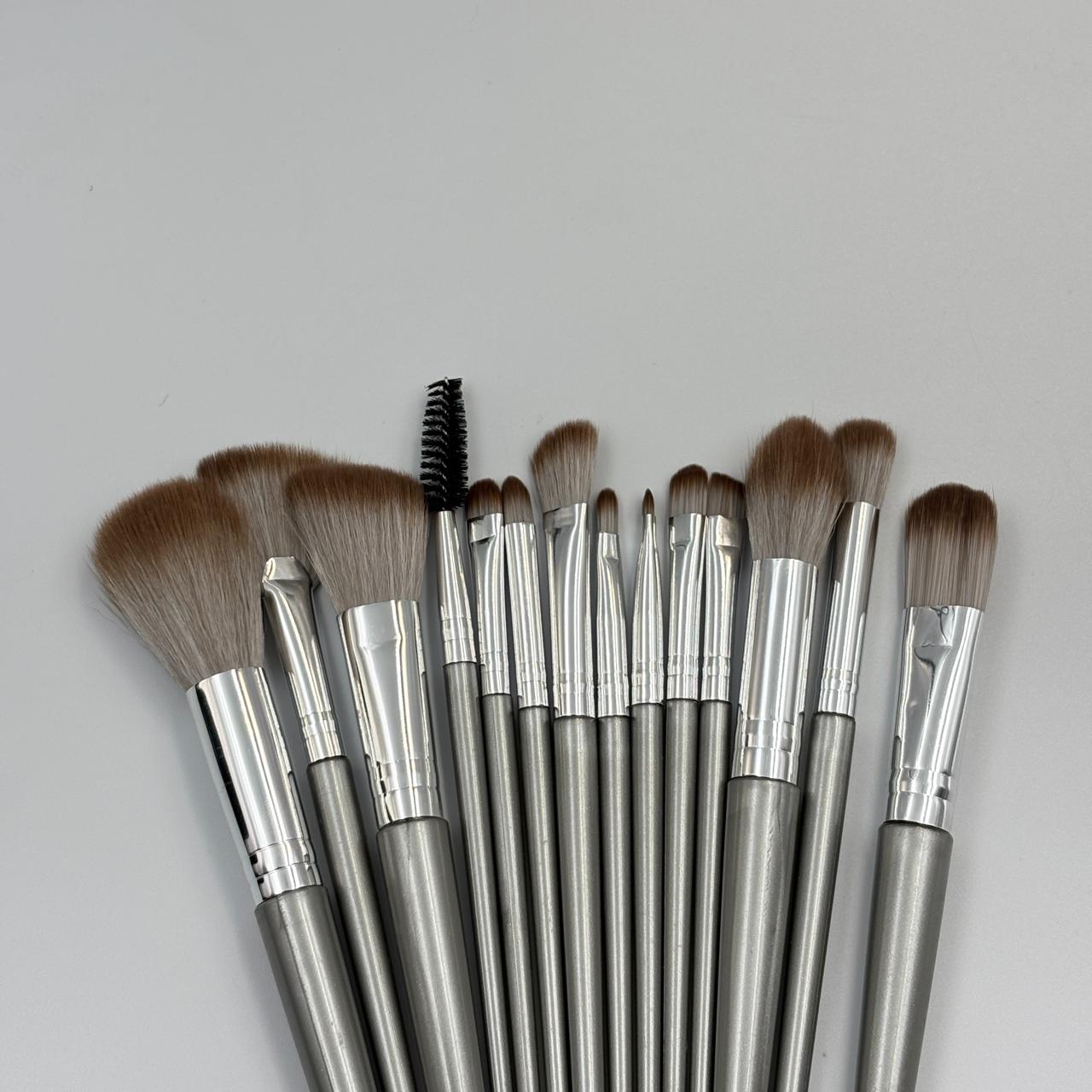 14 PCS Professional Makeup Brushe Set - MUVAYA