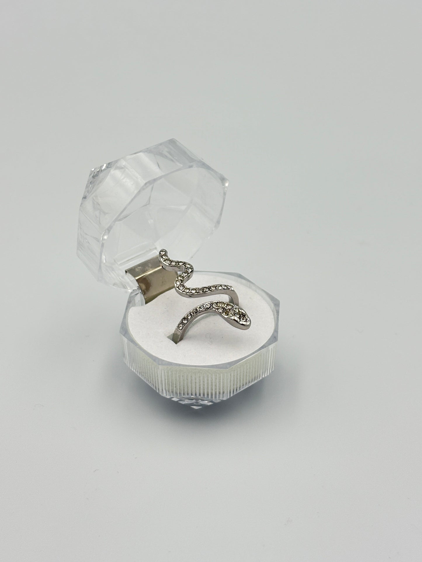 Snake Design Ring MUVAYA