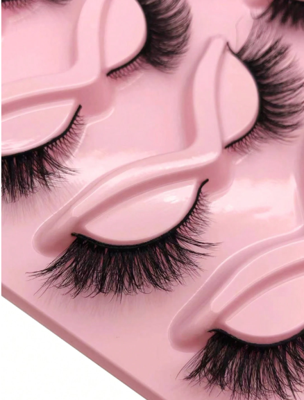 Fox Eye Voluminous False Eyelashes MUVAYA