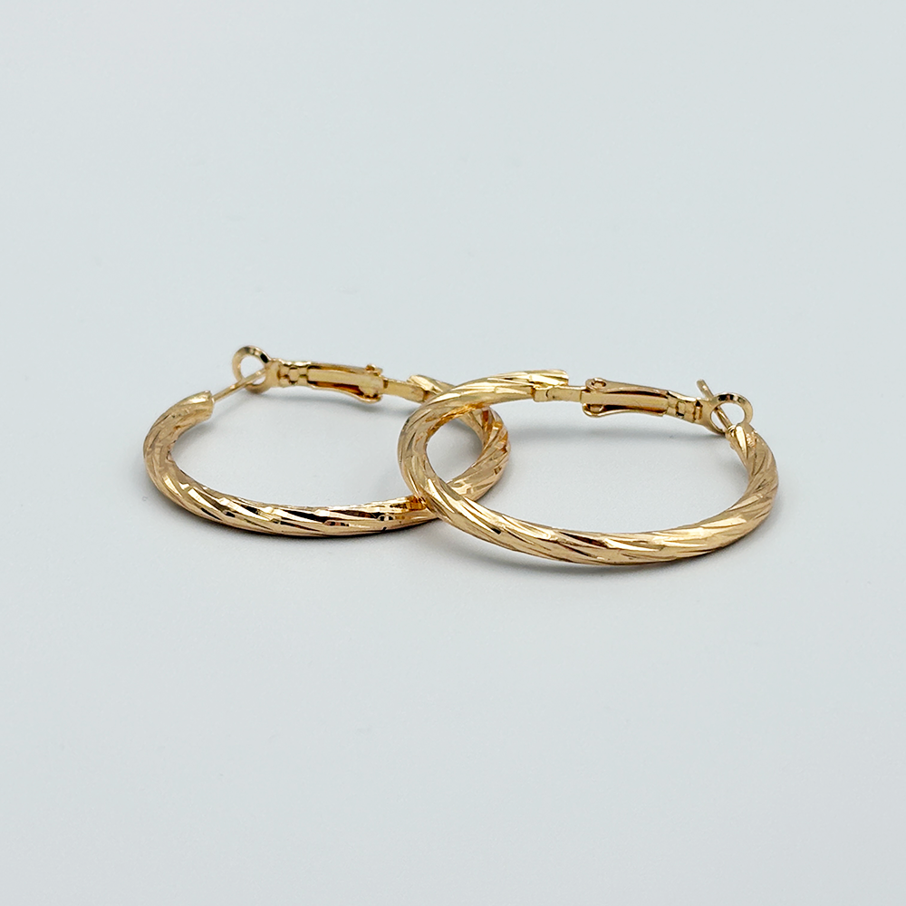 Textured Hoop Earrings MUVAYA
