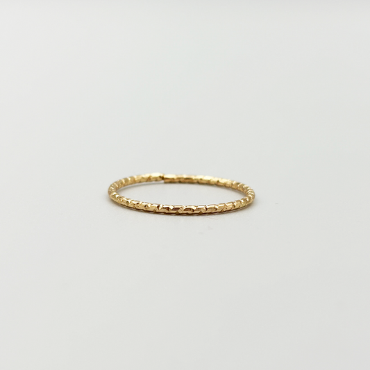 Textured Round Ring Elegant MUVAYA