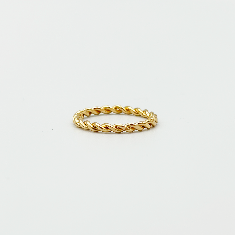 Twisted Gold Ring MUVAYA