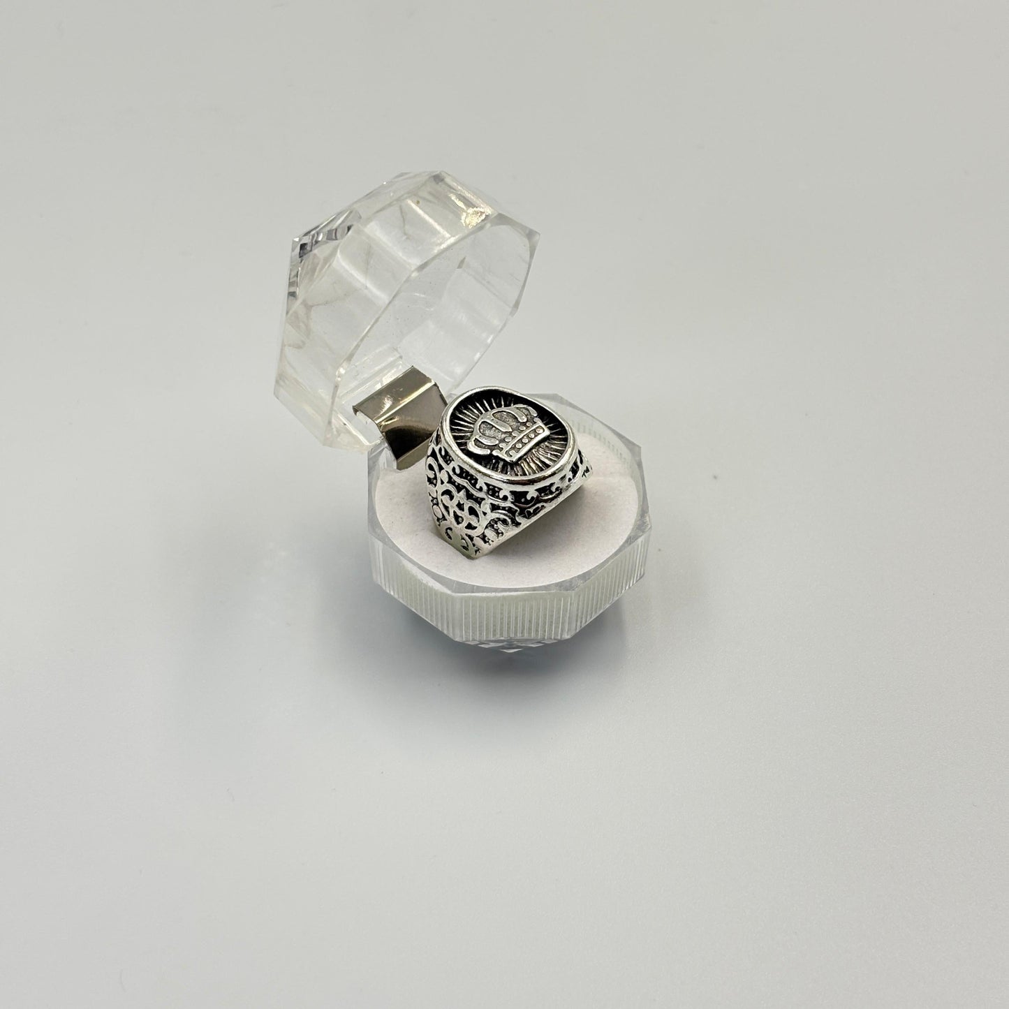 Classic Retro Geometric Patterned Punk Men'S Women'S Ring - MUVAYA