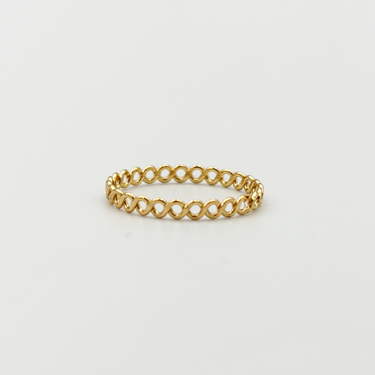 Fine Twisted Knot Ring MUVAYA
