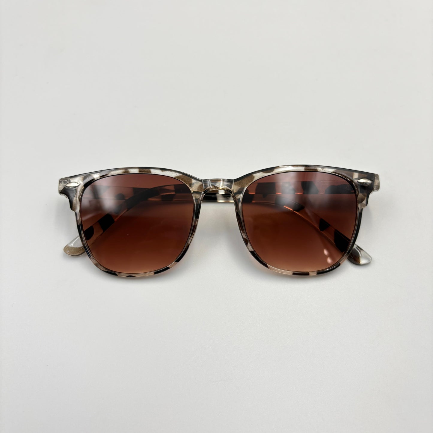 Retro Style Round Frame Fashion Glasses for Men and Women MUVAYA