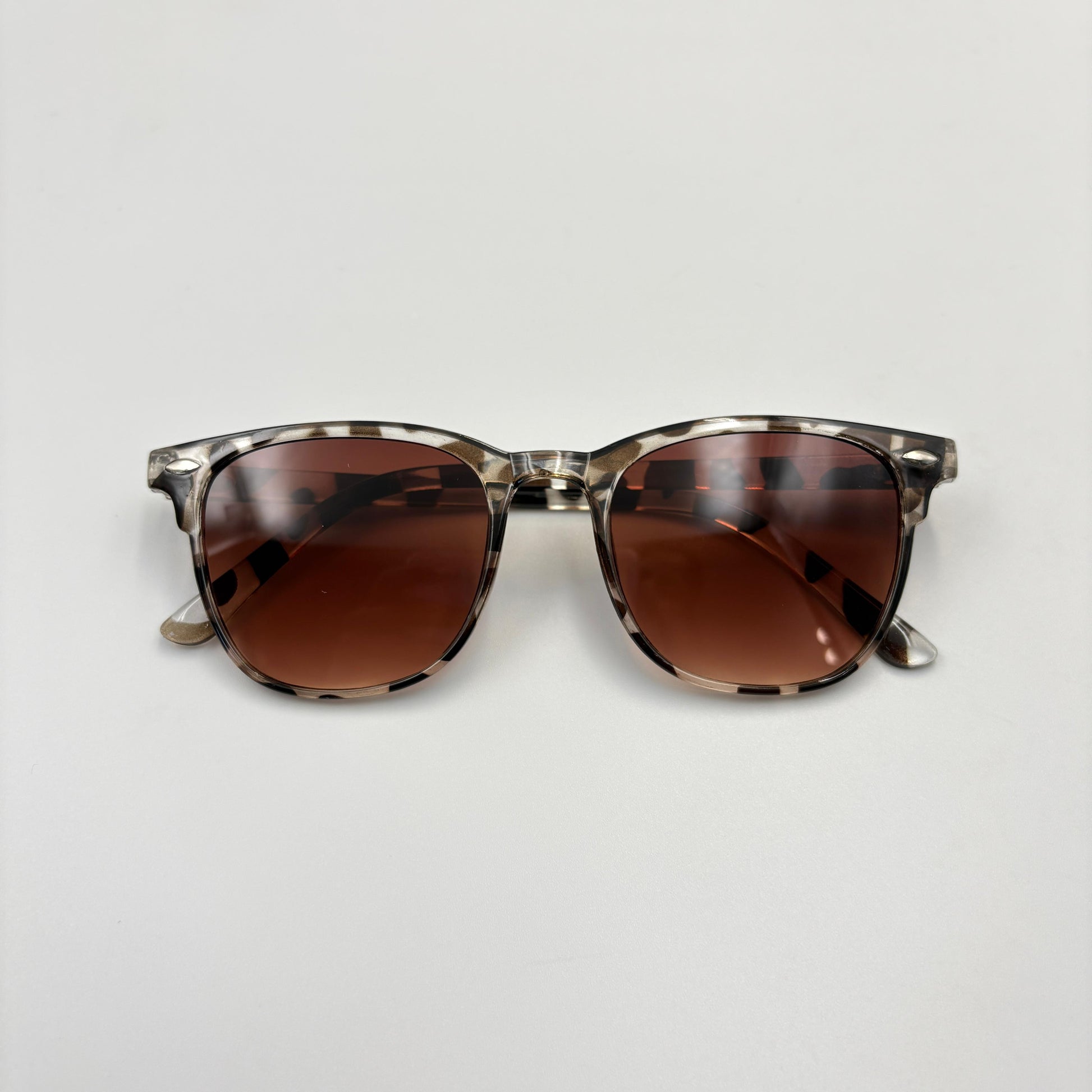 Retro Style Round Frame Fashion Glasses for Men and Women MUVAYA