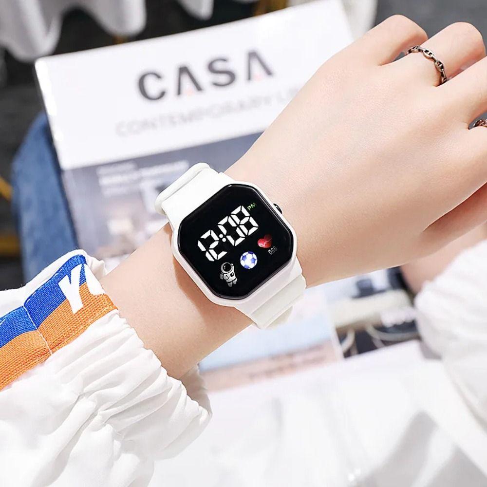 Multi-functional Sports Electronic Watch MUVAYA